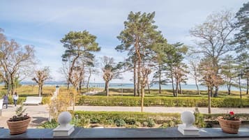 Deluxe-Doppelzimmer, Balkon, Meerblick | Strand-/Meerblick