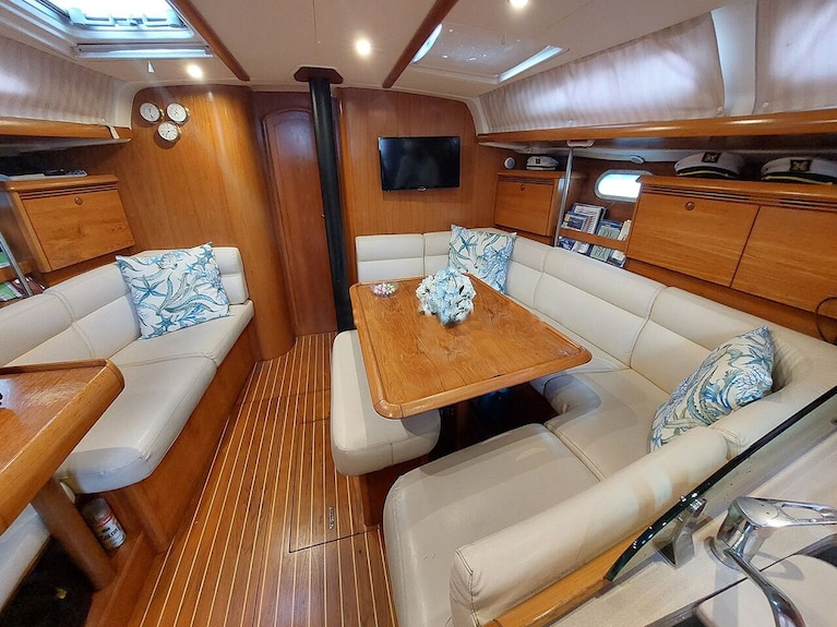 Escursioni In Barca A Vela Nel Golfo Di Napoli, Boat&bed Sul Porto Di Mergellina - Napoli