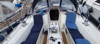 Sailing excursions in the Gulf of Naples, Boat&Bed on the port of Mergellina