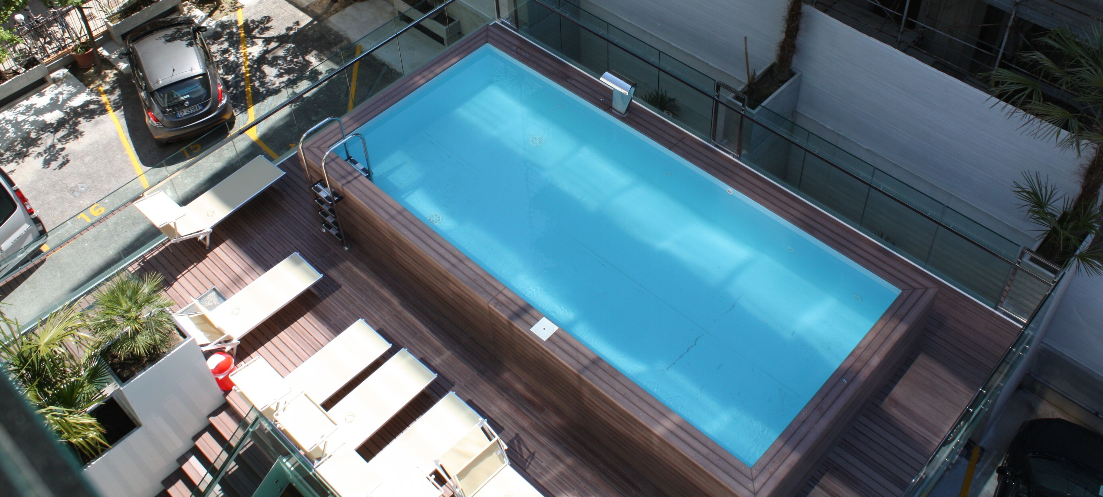 Udendørs pool