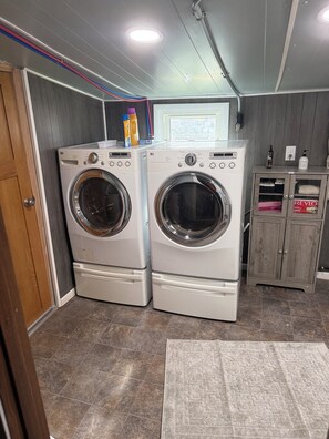 Interior - Cozy 1-bedroom house in lovely O'Neill with AC (O'Neill)