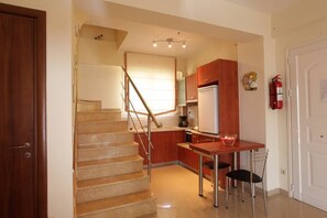Coffee/tea maker, electric kettle, cookware/dishes/utensils - Aliveri Romance Relax - Seaview Fully Equipped Gem (Aliveri)
