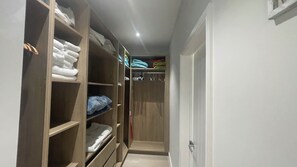 Interior - The Oasis Villa (Nassau)