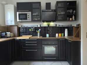 Unclassified image, 3 of 6, button - Vrbo Property (Coudekerque-Branche)