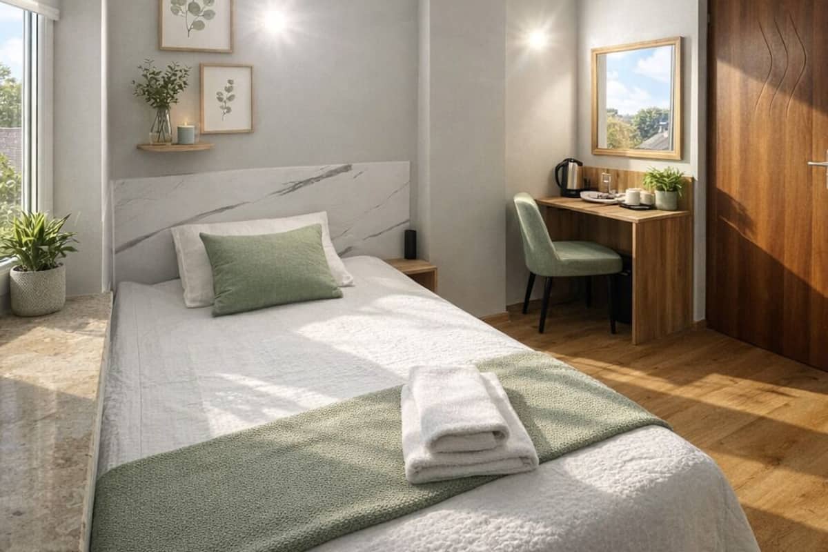 Habitación doble económica, vista al jardín