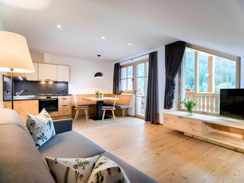 Appartement 'Altmessnerhof Alpenklee' avec vue sur la montagne, terrasse partagée et Wi-Fi