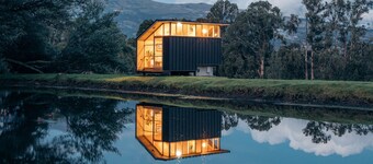 Welcoming 1-bedroom cabin in Cayambe with pond