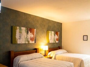 Standard Double Room, 1 Bedroom, Patio, Courtyard View - Hotel Suites EL Paseo  (Ciudad Juarez)