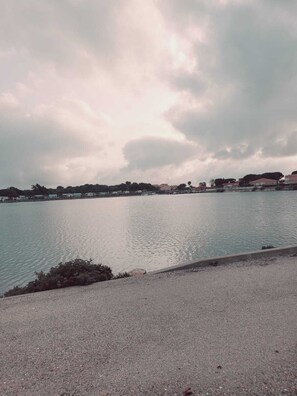 Unclassified image, 4 of 10, button - Villa 6 p piscine clim procher mer et lac (Le Barcarès)