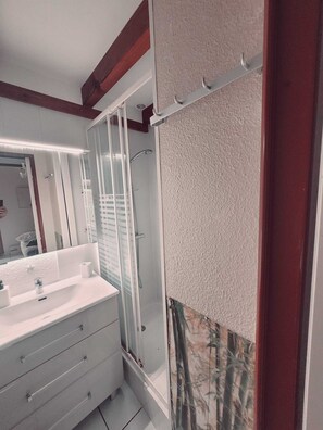 Unclassified image, 5 of 10, button - Villa 6 p piscine clim procher mer et lac (Le Barcarès)