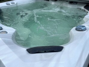 Bañera de hidromasaje exterior