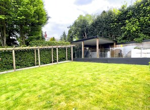 Cottage | Interior - The Oaks (Blackburn)