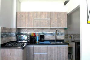 Private kitchen - Apartment for 8/Excellent location in Salento (salento)