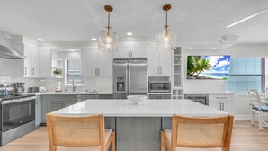 Condo, 1 giường cỡ king (Emerald Isle 501 - Premier) | Bếp riêng