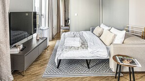 1 bedroom, iron/ironing board, travel cot, free WiFi - Just Sunny – 2.5-Room Apt near Messe & City Center (Basel)