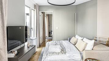 1 slaapkamer, een strijkplank/strijkijzer, reisbedje, gratis wifi