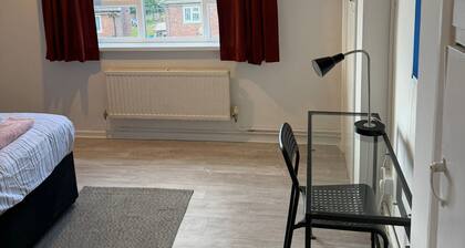Cozy Flat - Near Essex Uni | WiFi | Free Parking