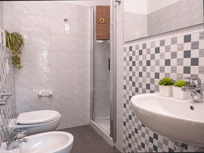 Bungalow | Badezimmer | Handtücher