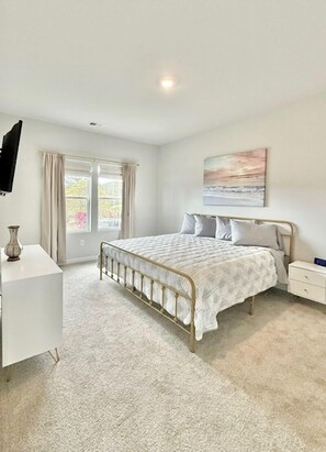 3 habitaciones, escritorio, wifi y ropa de cama