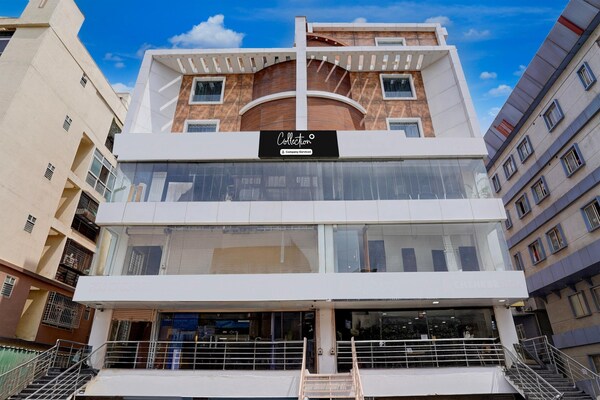 Classic With Balconypioneer Suites - 邦加羅爾