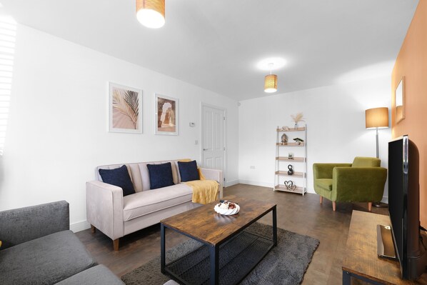 Unclassified image, 1 of 40, button