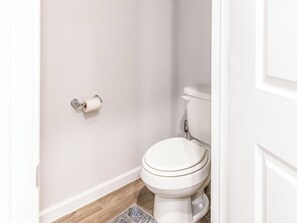 House, Balcony | Bathroom - Woodridge (Porter)