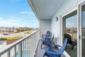 Property grounds - 🌊Ocean Views | Steps to Beach | Perfect for Couples | Mariner's Cove 405🌊 (New Smyrna Beach)