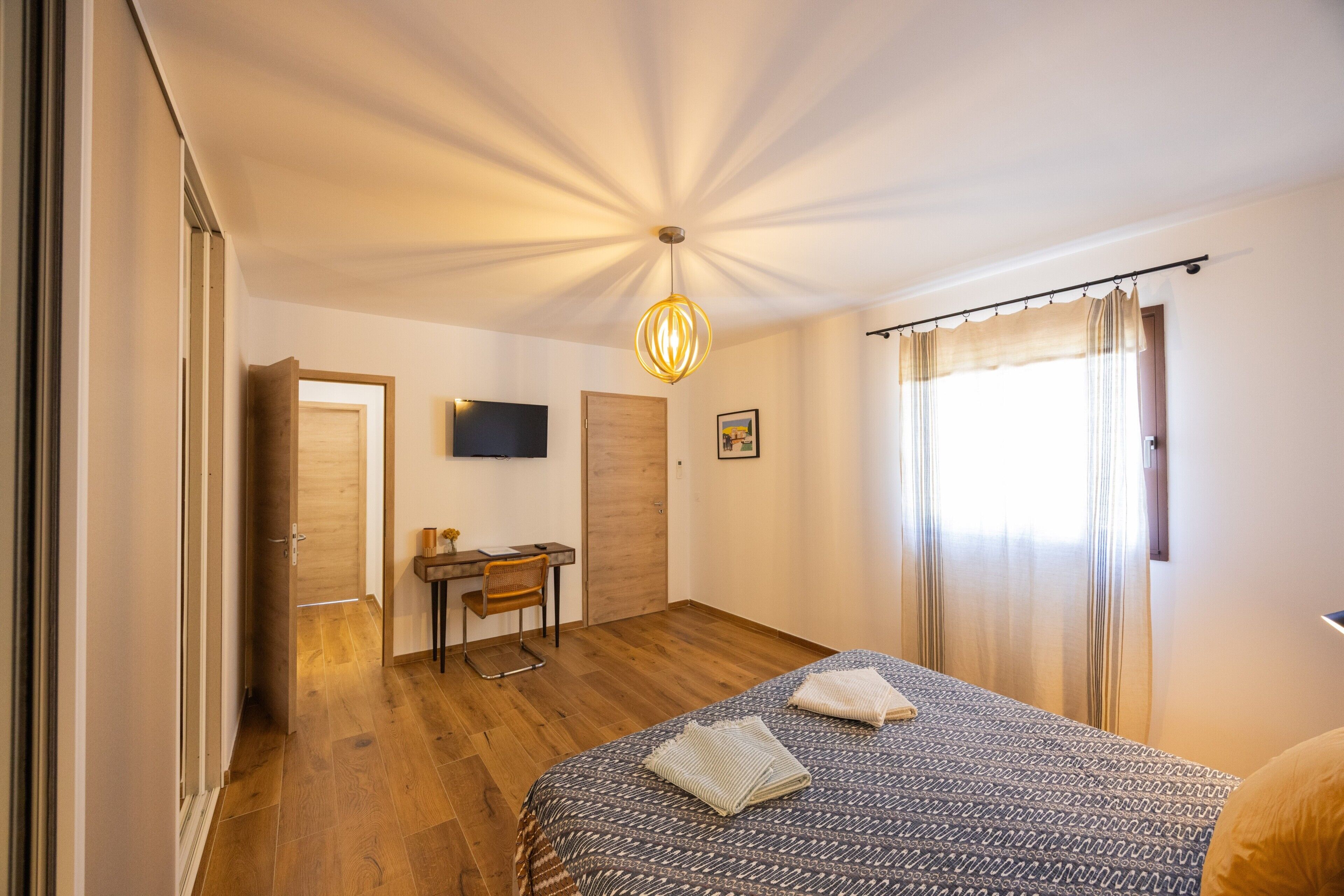 2 bedrooms, WiFi, bed sheets