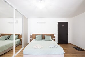 1 bedroom, WiFi, bed sheets