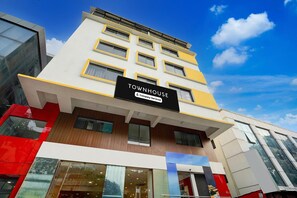 Exterior - Super Townhouse Jeevan Bima Nagar (Bengaluru)