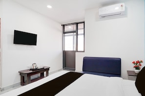 Room - Super Townhouse Jeevan Bima Nagar (Bengaluru)