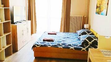 Comfort Condo, Balcony, City View