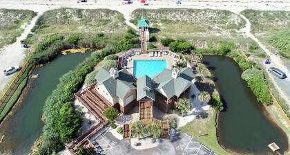 Saint James Finest- Elevator Bldg-Luxury Marina Front Condo-Great Coastal Vibes