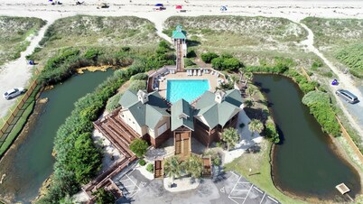Saint James Finest- Elevator Bldg-Luxury Marina Front Condo-Great Coastal Vibes