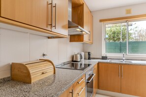 Fridge, microwave, oven, stovetop - #337 Great 2BR Apartment | Terrace in Albufeira (Albufeira)