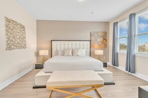 Room - 9BR Villa w/ Pool & Spa (Kissimmee)