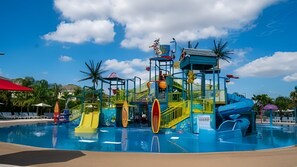 Pool - 9BR Villa w/ Pool & Spa (Kissimmee)