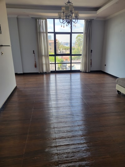 Serene 7-bedroom house in Addis Ababa perfect for large groups