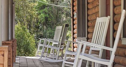New! Springs Cabin w. Private 5 Acres + Fire Pit Close to Florida Springs