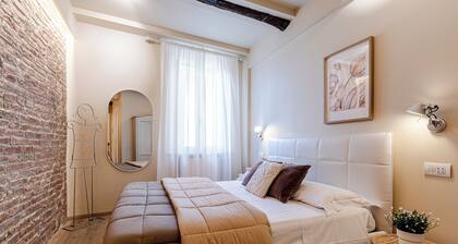 Spacious luxury apartment, with 4 bedrooms and 4 bathrooms, in the center of Siena.