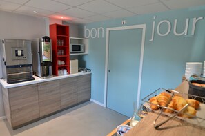 Dining - Eklo Le Havre Hotels (Le Havre)