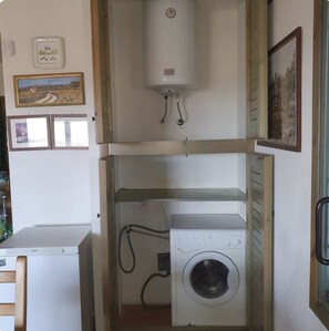House, Smoking - Fst-visp12p1 in San Teodoro (San Teodoro)
