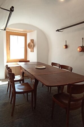 Dining - Im Laret by Interhome (Lavin)