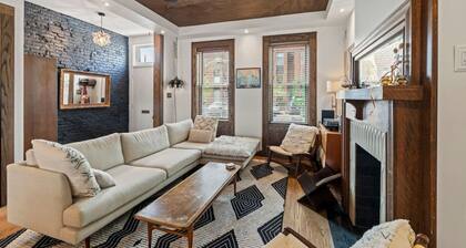 Trendy Fishtown | Spacious Backyard | Walk to Bars & Cafés