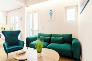 Apartment, 1 Bedroom, Balcony, City View | Living room - Lighthouse Plaster - Chic Apartment (Athens)