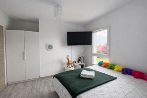 Fer et planche à repasser, Wi-Fi, draps fournis
