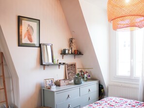 1 chambre, fer et planche à repasser, Wi-Fi, draps fournis