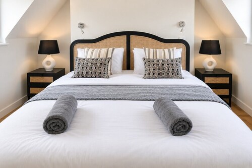 Stylish and Cosy Retreat CoCoes TWO