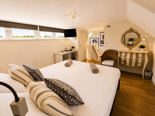 Stylish and Cosy Retreat CoCoes TWO