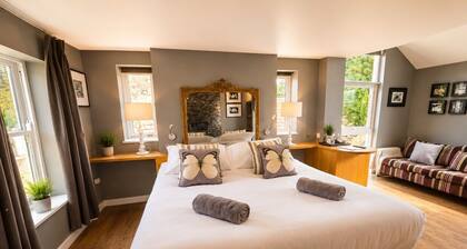Cocoes ONE King Apartment at Strattons